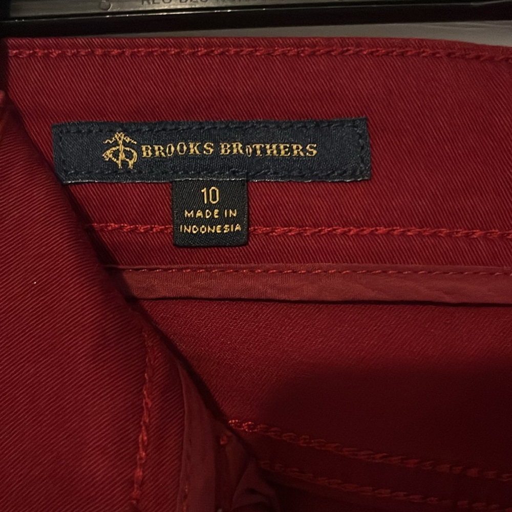 Women’s burgundy brooks brothers pants - Picture 6 of 6